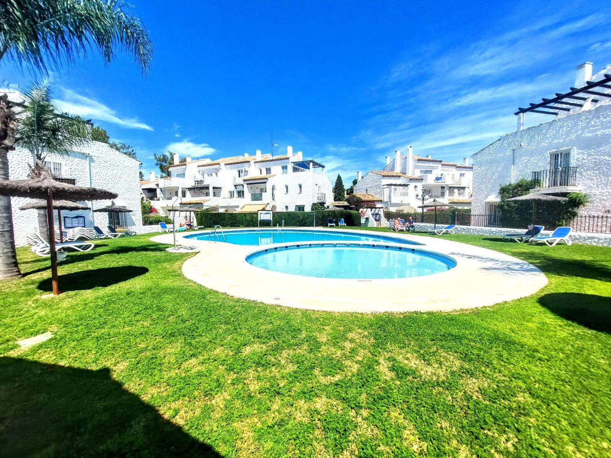 El Paraiso Golf Y Playa เอสเตโปนา ภายนอก รูปภาพ